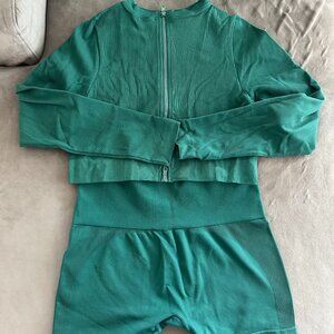 Set Active Jacket and Biker Shorts Set